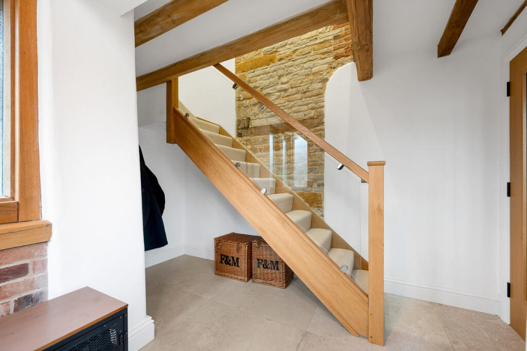 5, Grantham Road, Bottesford, NG13 photo 3