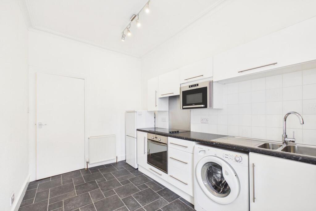 Apartment in Perth, Upper Craigie - View 5