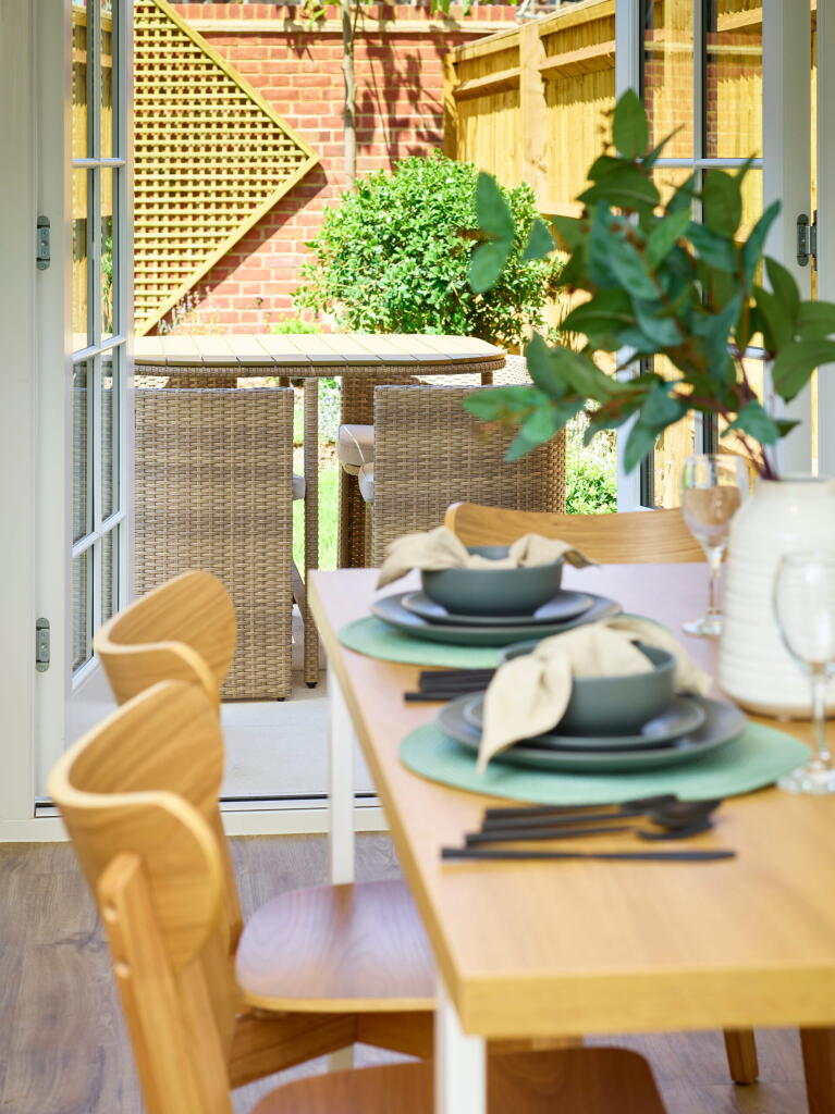 Ridgeview Crescent,
Storrington,
RH20 4FS photo 4
