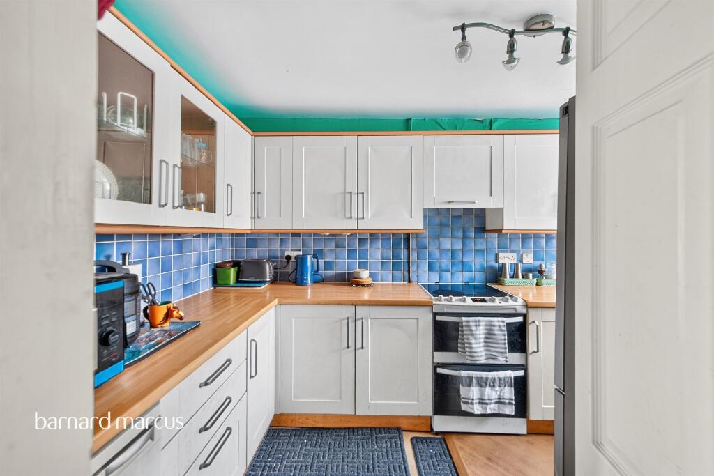 House in Reigate and Banstead, Surrey - More