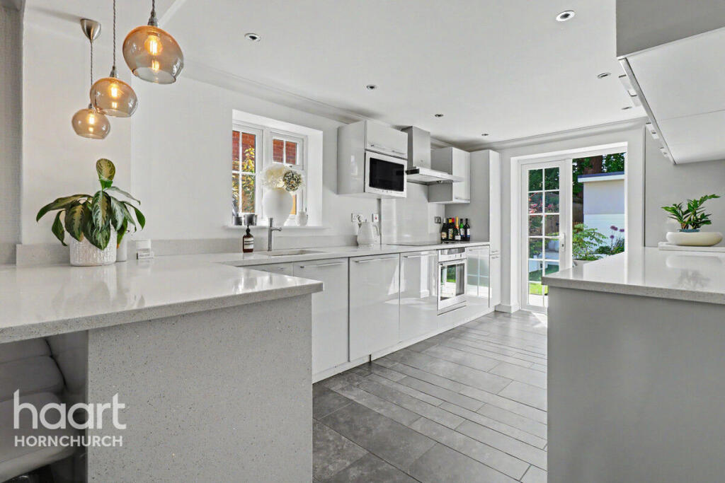 Main image of property: Romney Chase, Hornchurch