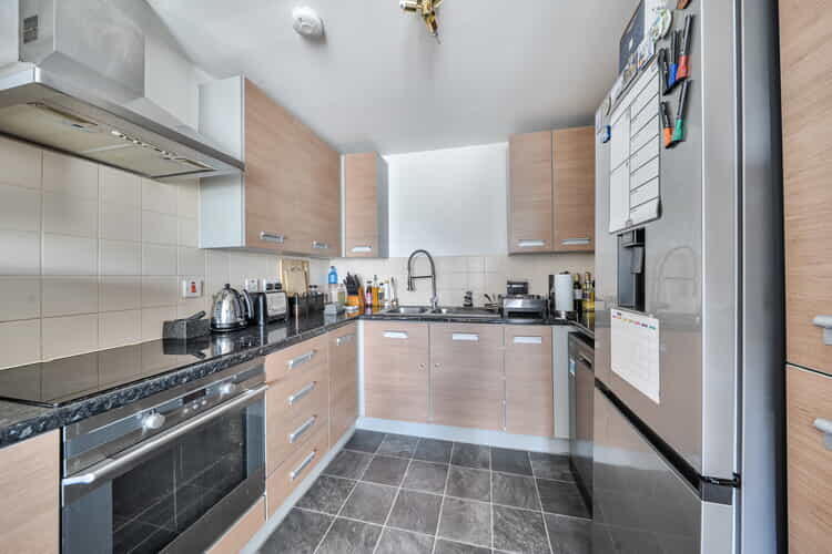 Apartment in Hatfield, Birchwood - More