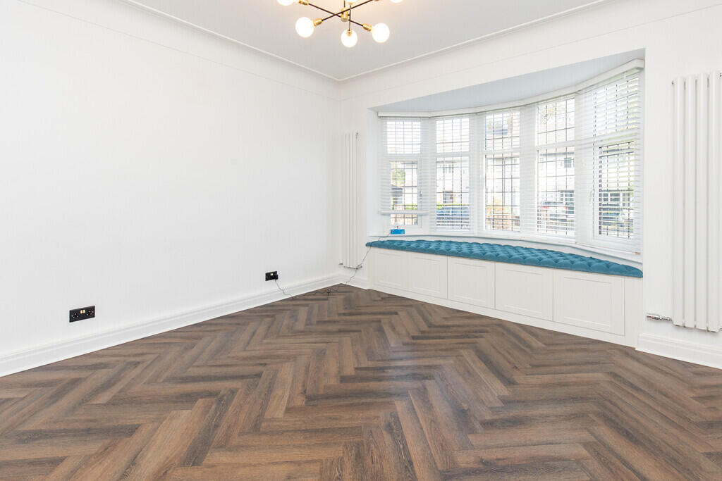 House in South Ribble, Penwortham - More