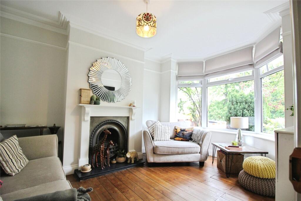 House in Reading, Dee Park - View 2