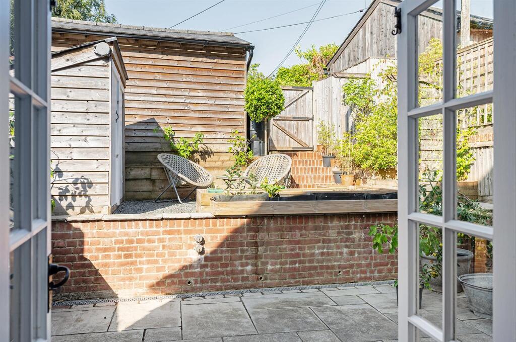 House in Salisbury - View 5