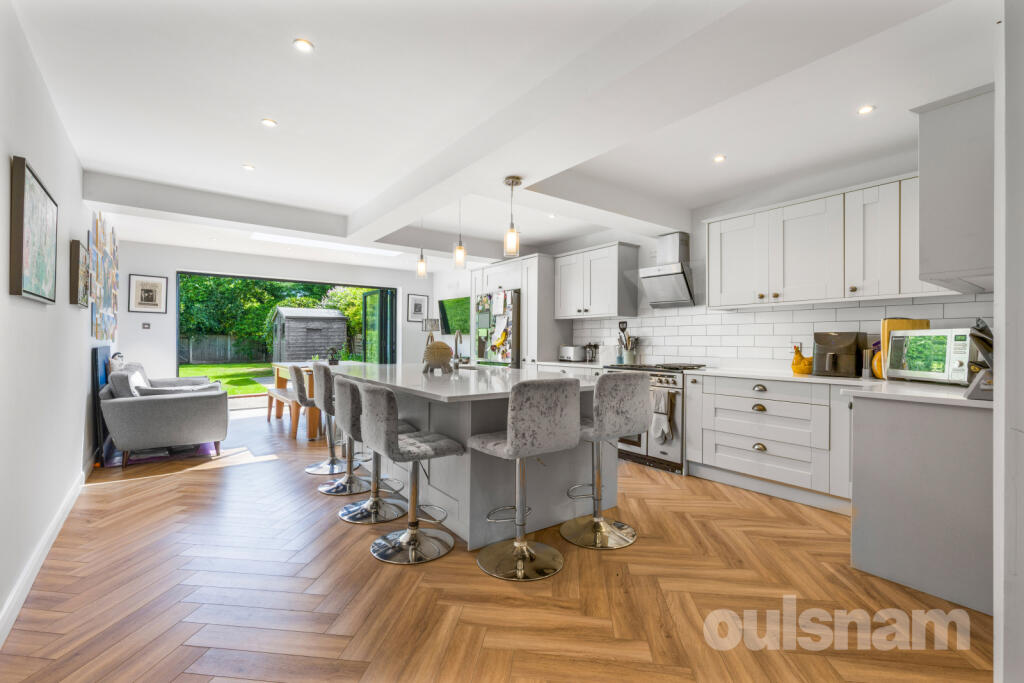House in Birmingham, Masefield, Northfield - View 2