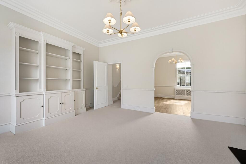 Apartment in London - View 3