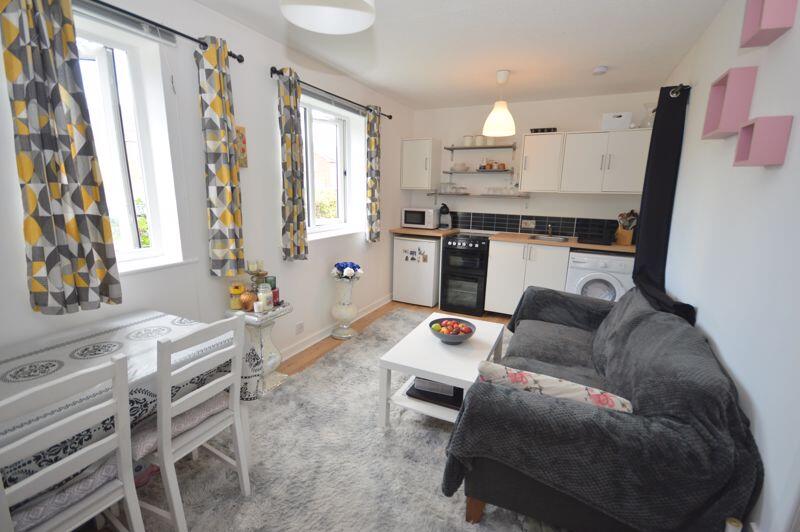 Apartment in Widnes, Halton - View 2