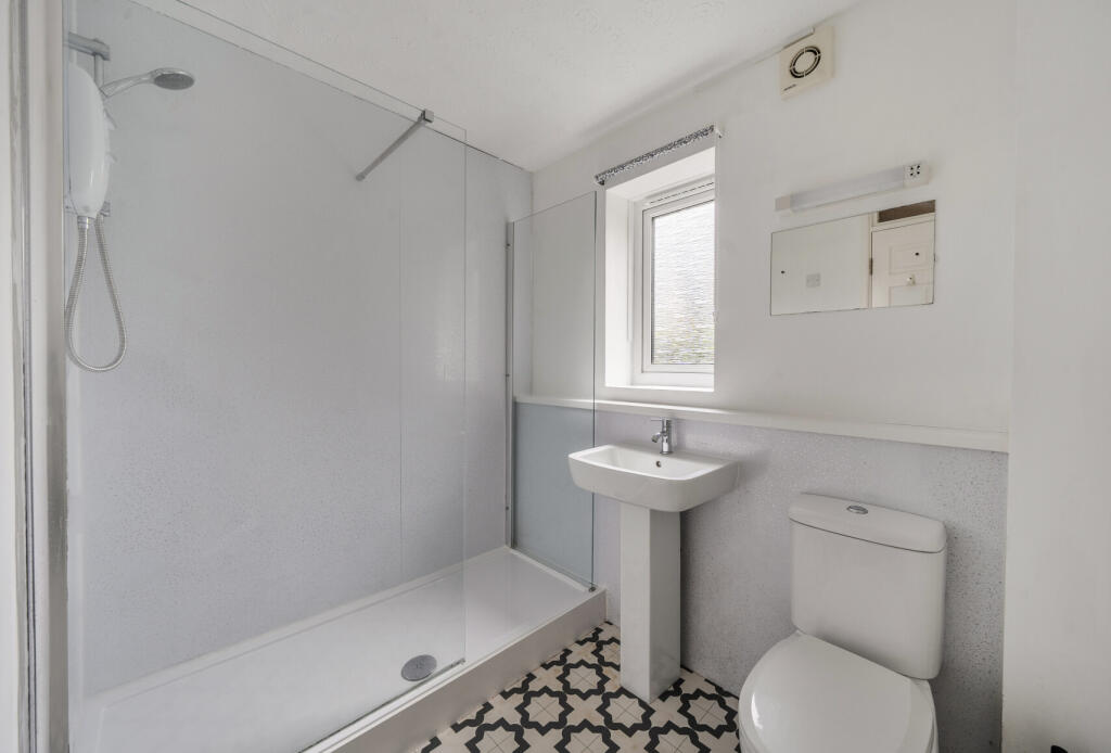 Apartment in Bristol, Temple Quarter, Redcliffe - View 3