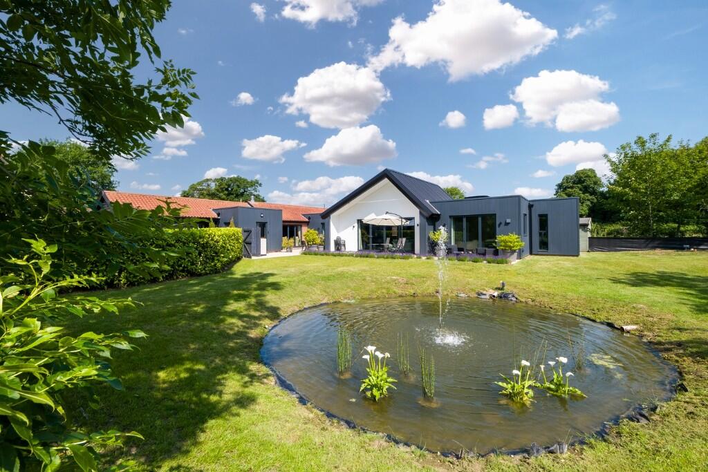 Main image of property: Russell Green, IP21