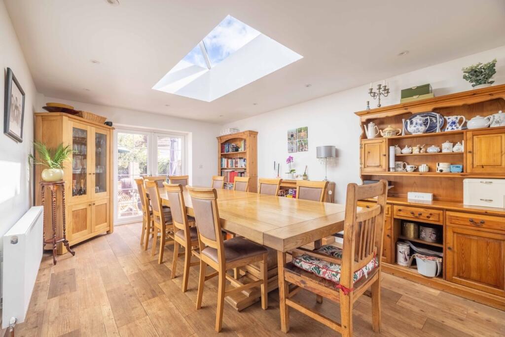 House in Slough - View 5