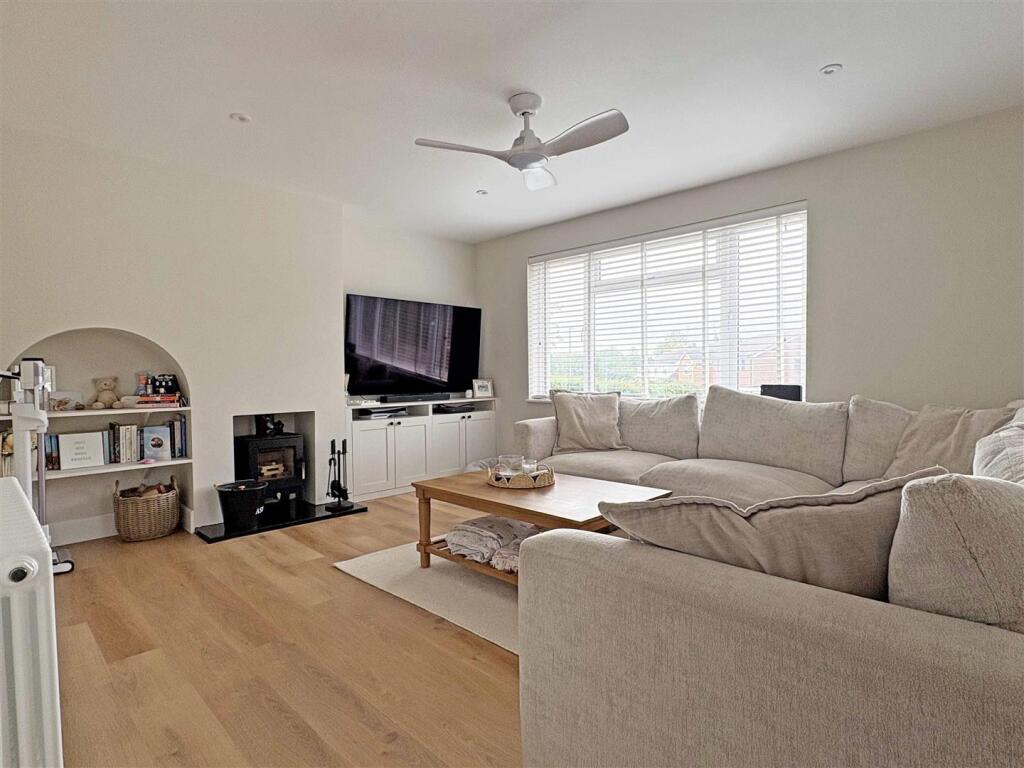 House in Chelmsford, Little Waltham - View 2