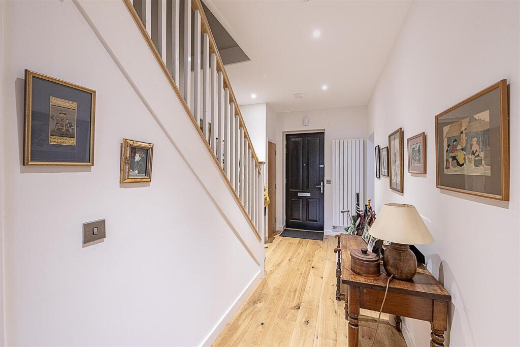 Additional image 6 of Gibbs Close, Harpenden