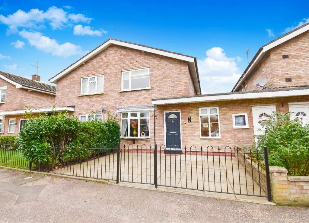 Main image of property: Ivel Close, Bedford, MK41