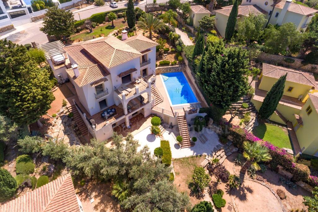 Main image of property: Algarve, Lagoa