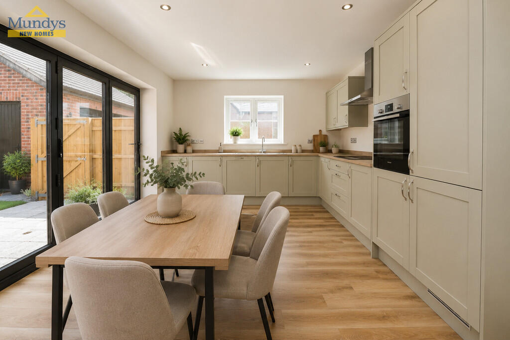 House in Lincoln - View 2