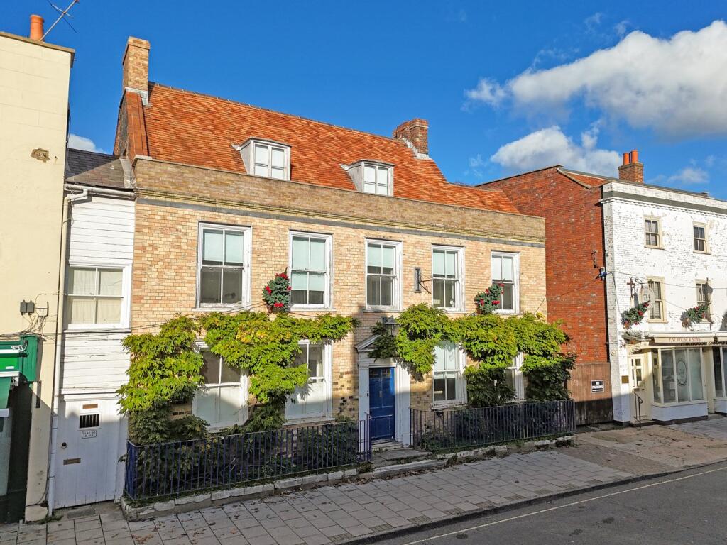 Main image of property: St Thomas Street, Lymington, SO41