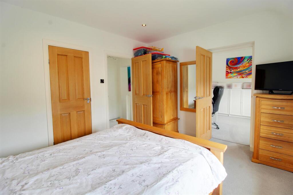 Additional image 7 of Bradmore Way, Brookmans Park