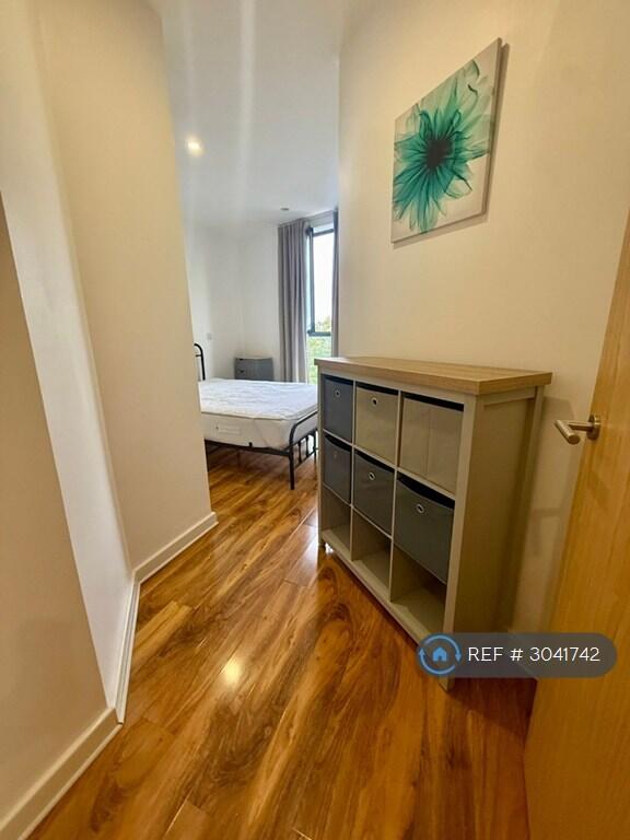 Apartment in Dartford - View 5
