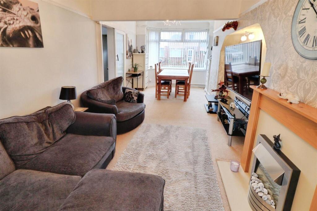 House in Crewe, Cheshire East - View 4