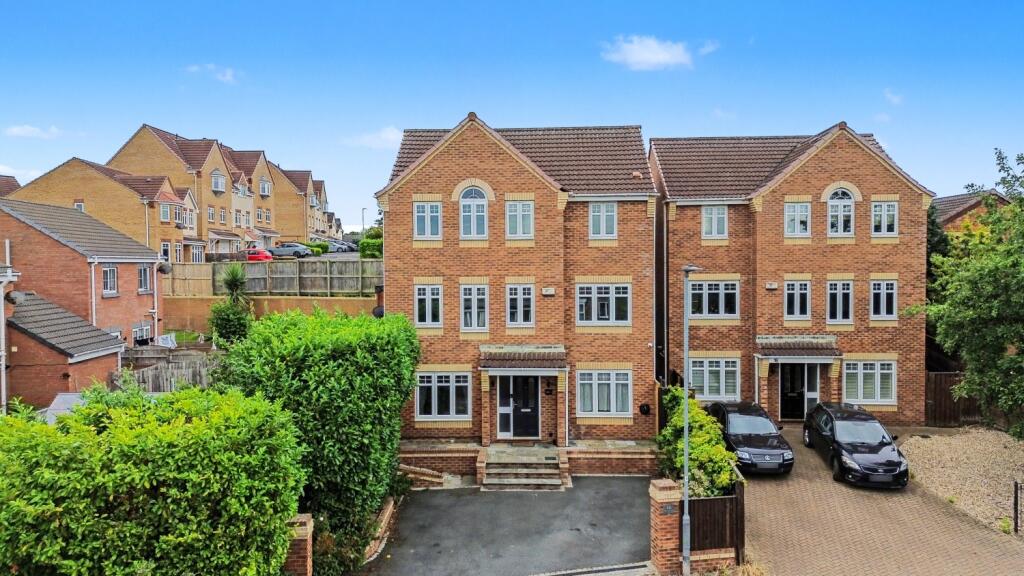 Main image of property: PRIMROSE LANE, CALDER GROVE, WAKEFIELD, WEST YORKSHIRE, WF4