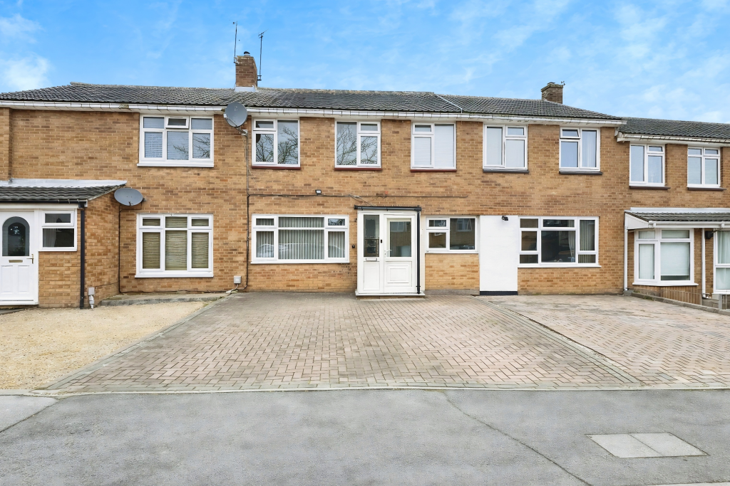 Main image of property: Latchetts Shaw, Basildon, SS16 5DW