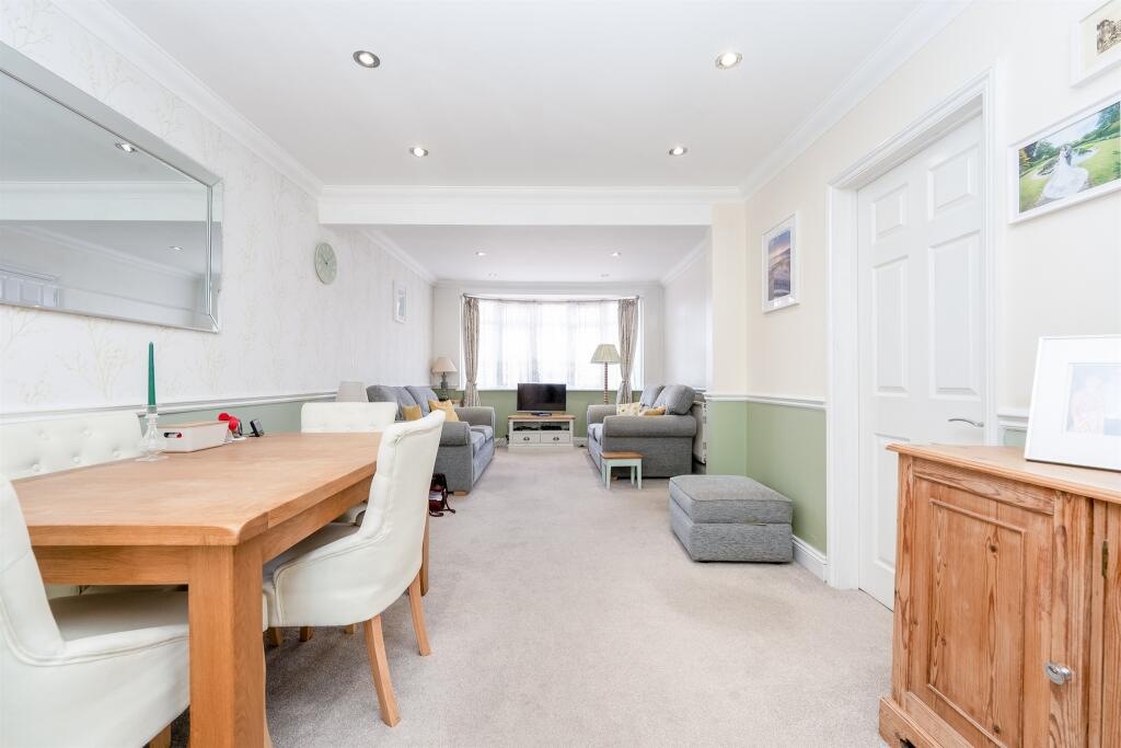 House in Watford - View 3