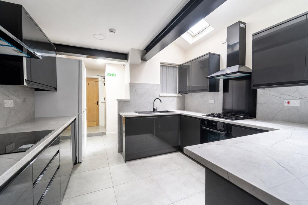 House in Birmingham - View 4