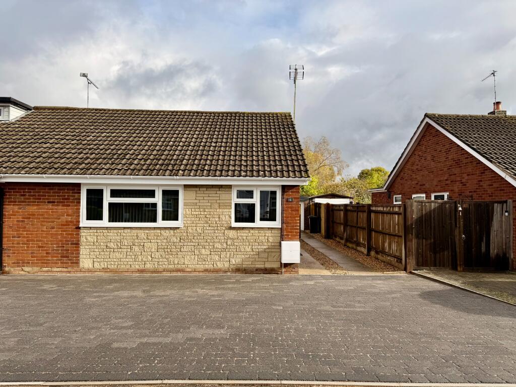 Main image of property: Swallowdale, Covingham, Swindon, SN3