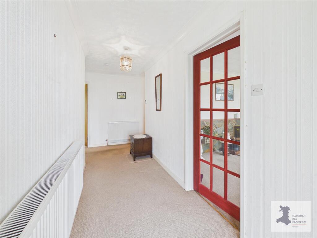 House in Swansea, Aberporth - View 4
