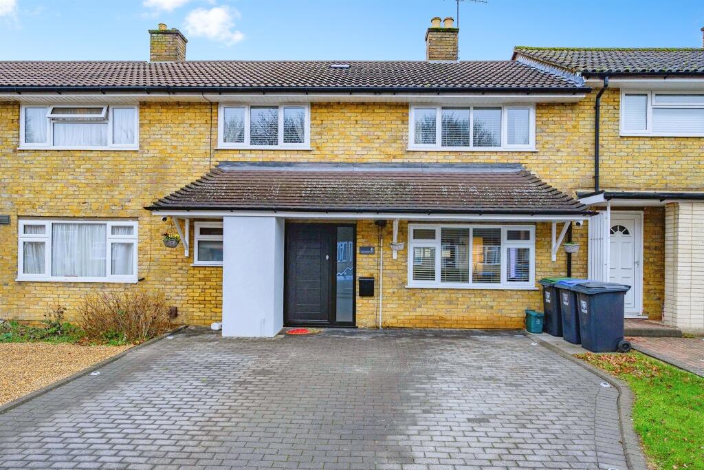 Main image of property: Larchwood Road, Hemel Hempstead