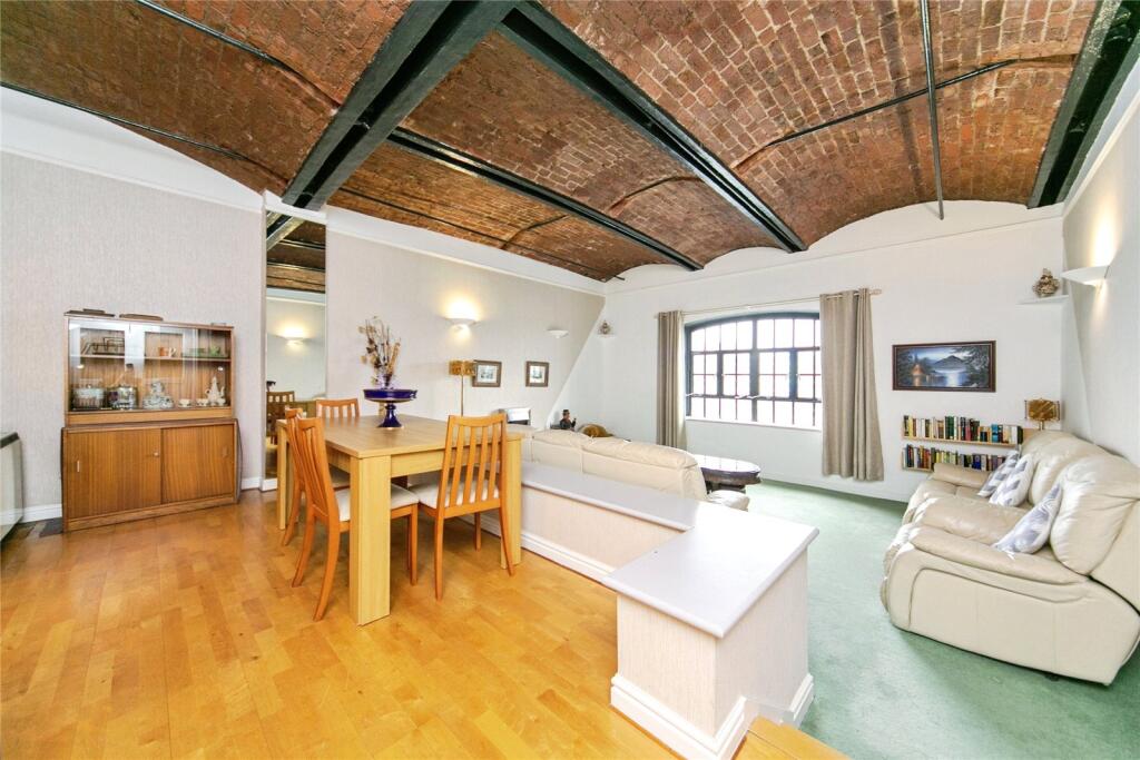 Apartment in Liverpool - View 2