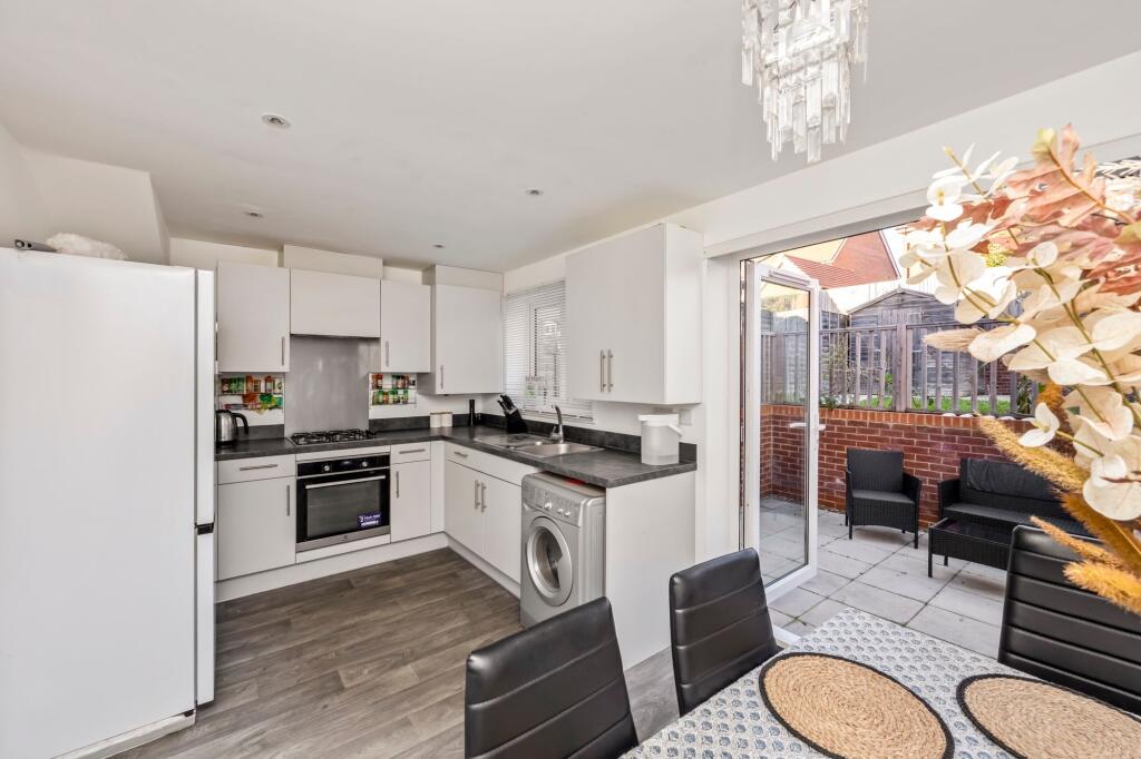 House in Redhill - View 2