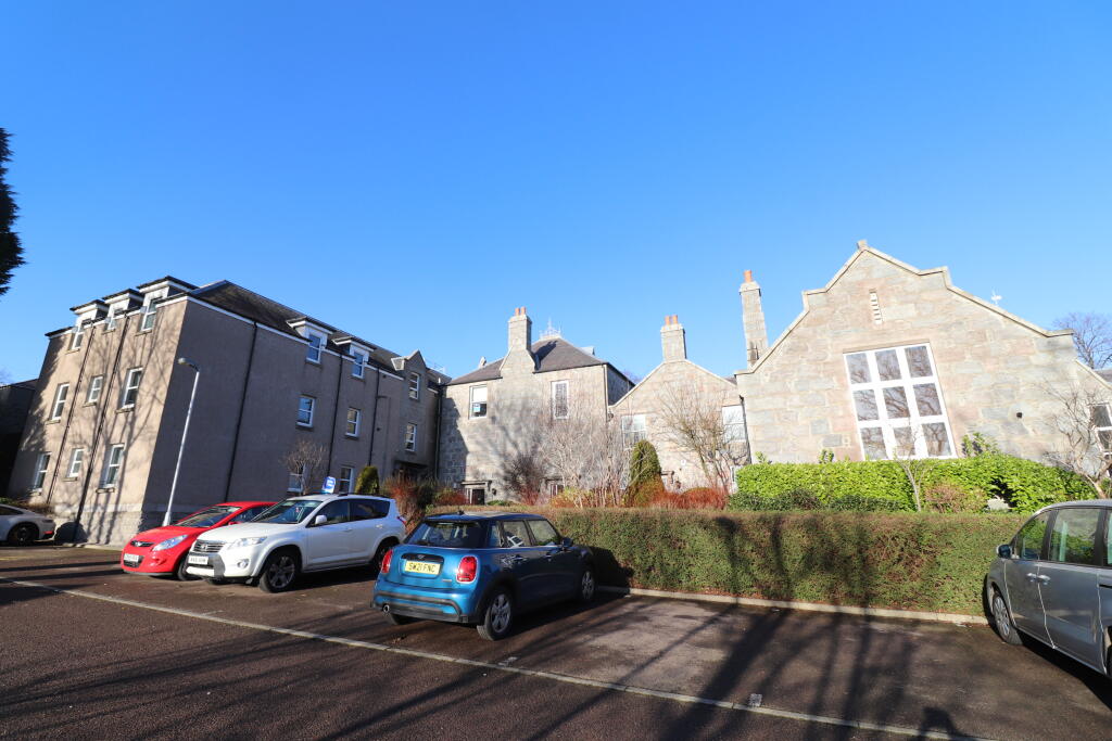 Main image of property: Kings Gate, Aberdeen, AB15
