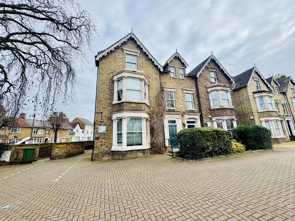Main image of property: Lincoln Road, Peterborough