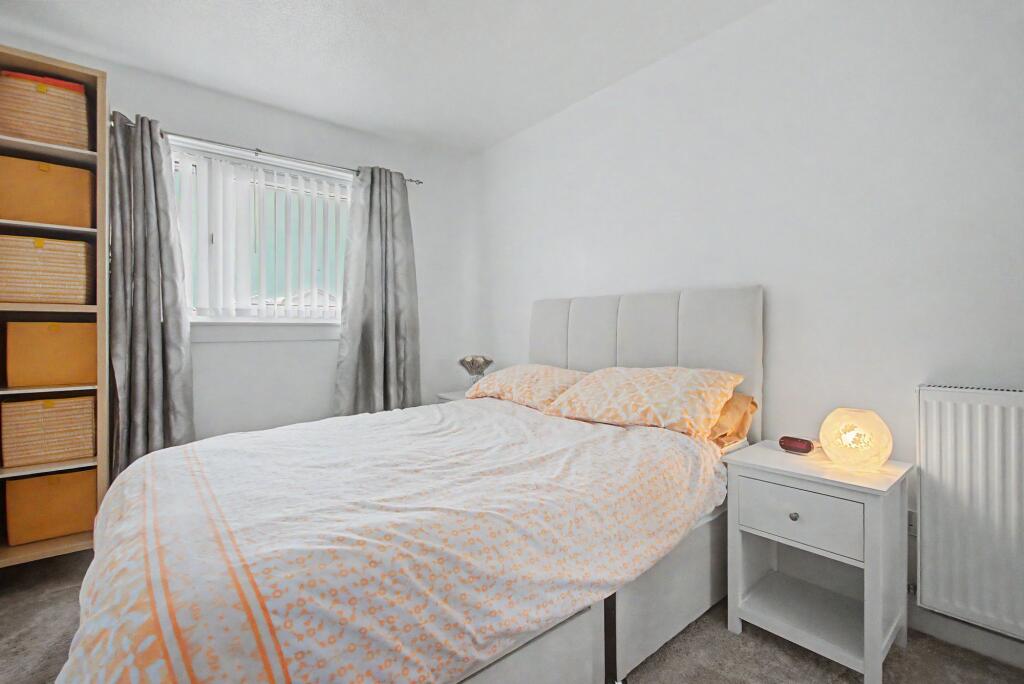 20 Titchfield Way, Girdle Toll, Irvine, KA11 1PP photo 4