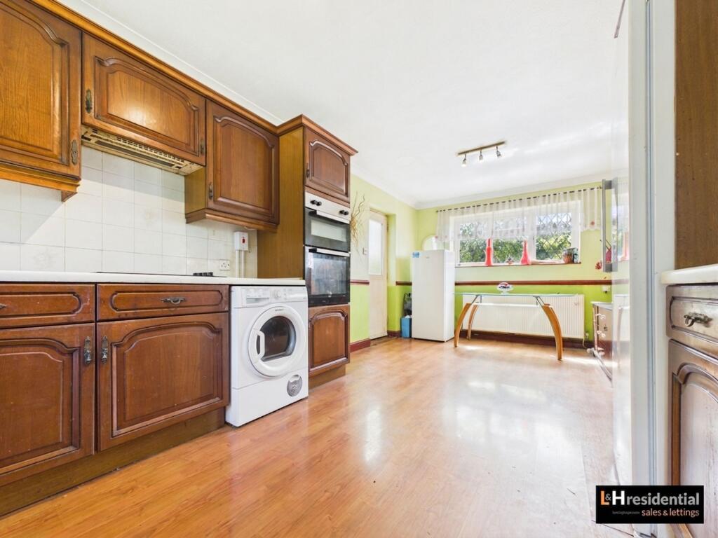 House in Borehamwood, Elstree and Borehamwood - View 3