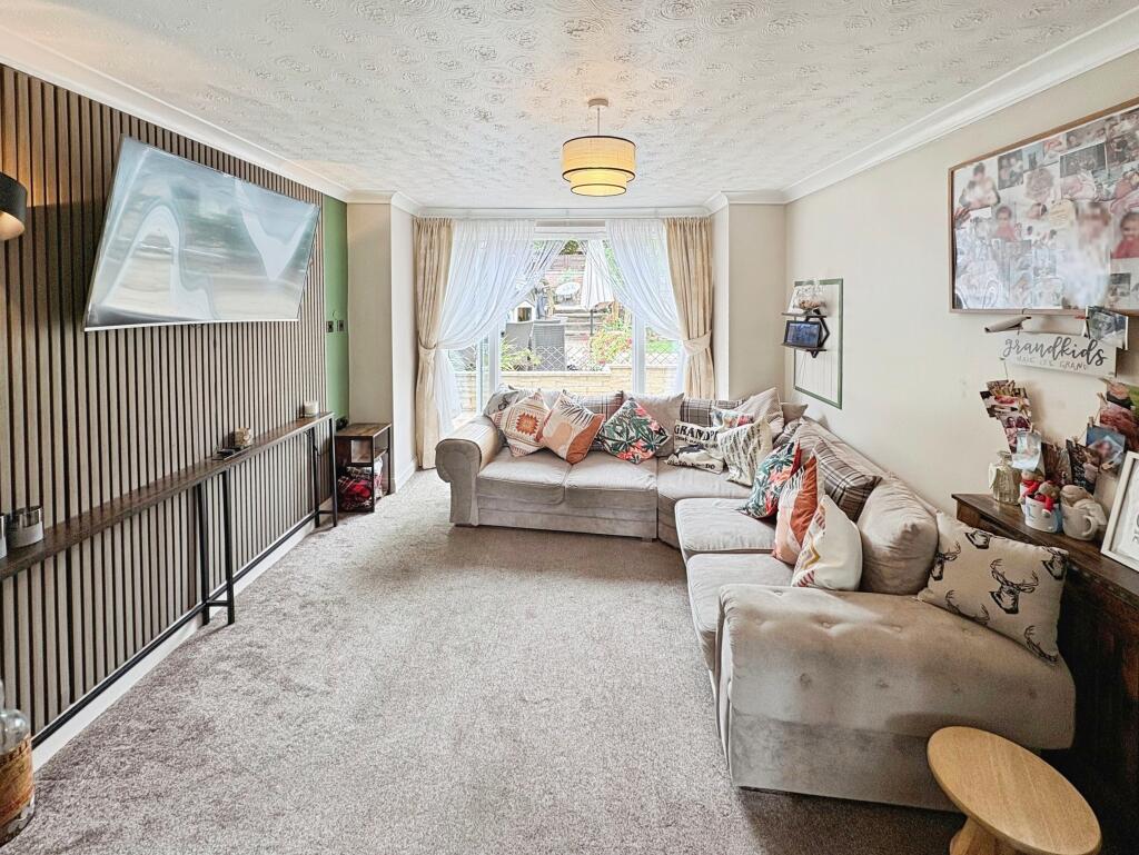 House in Nottingham - View 5