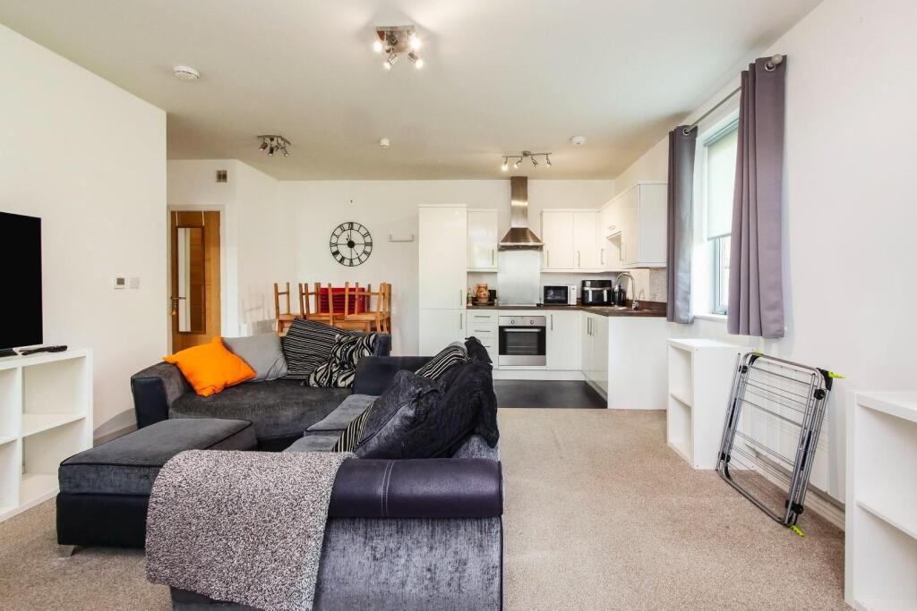 Apartment in York, Clifton Moor, Clifton Without - View 5