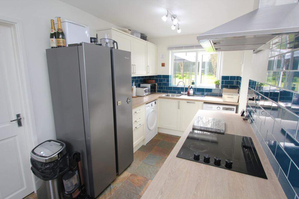 Eagle Road, St. Athan, CF62 - View 3
