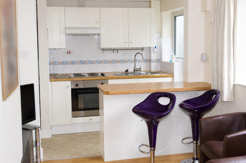 House in Birmingham, West Midlands - View 3