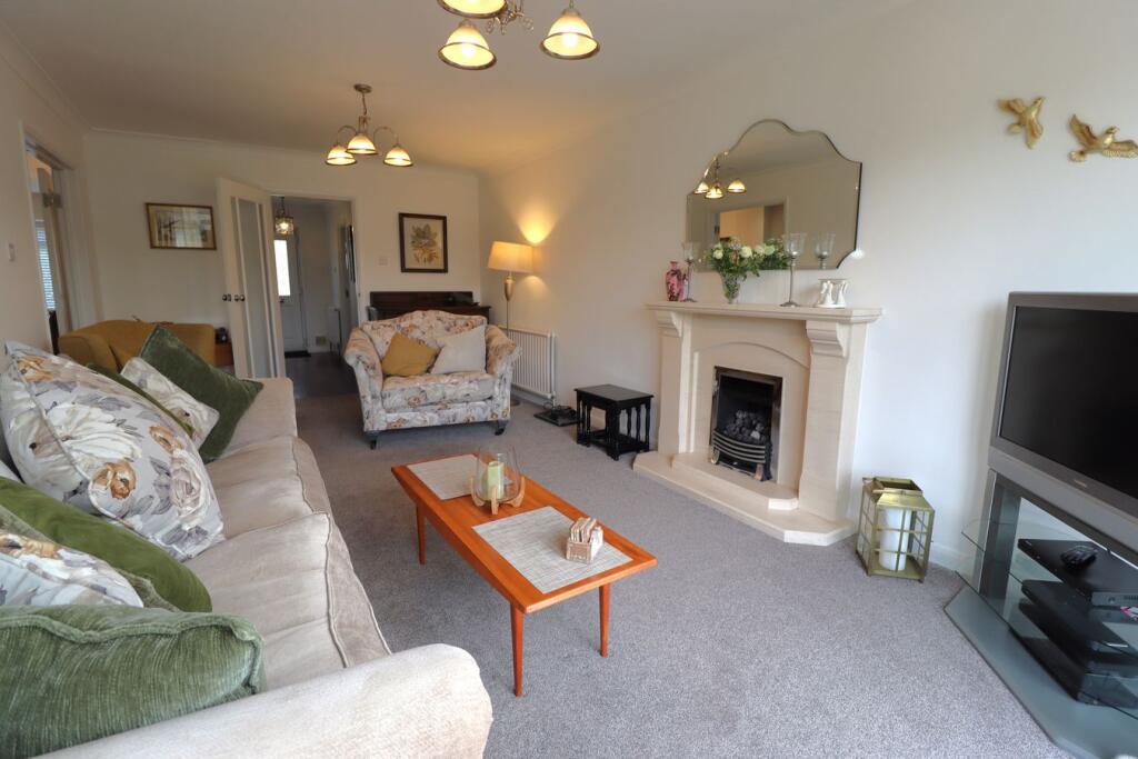 House in Basildon, Wickford - View 5
