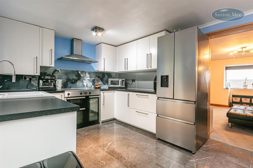 Paterson Close, Stocksbridge, Sheffield photo 3