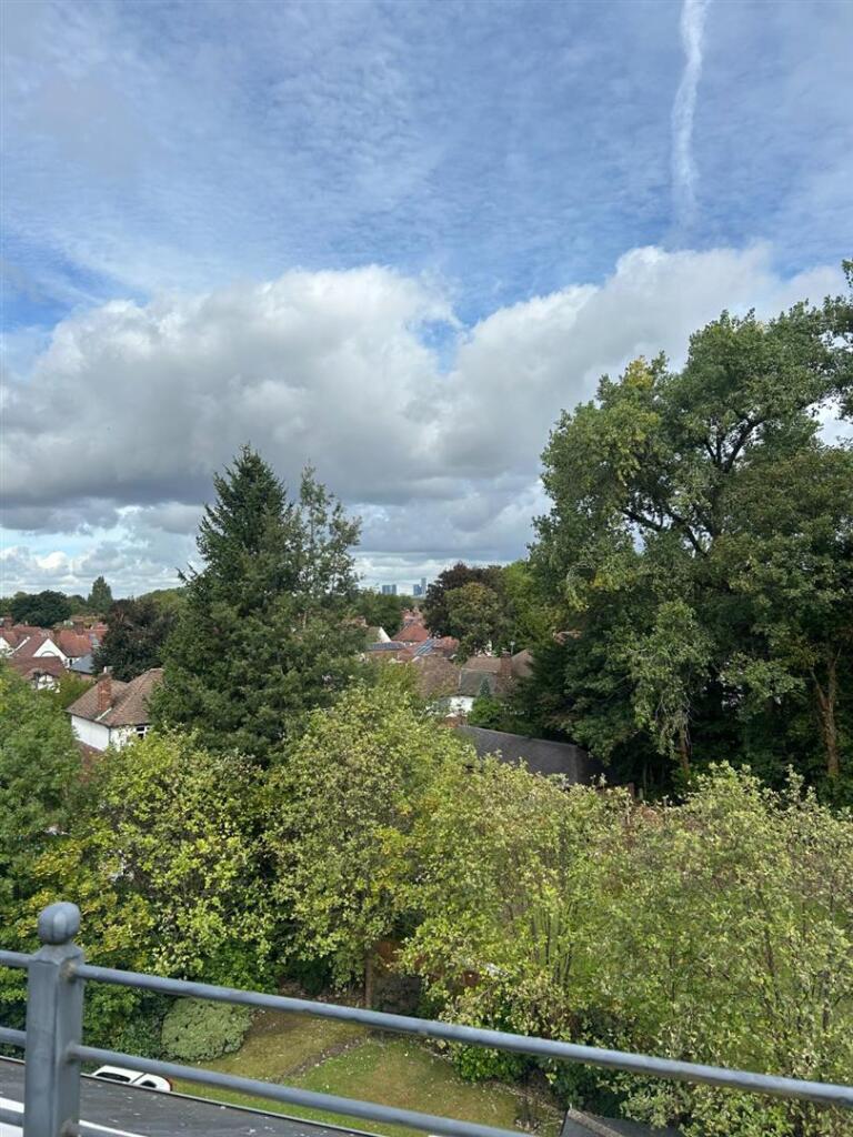 Apartment in Manchester - View 5