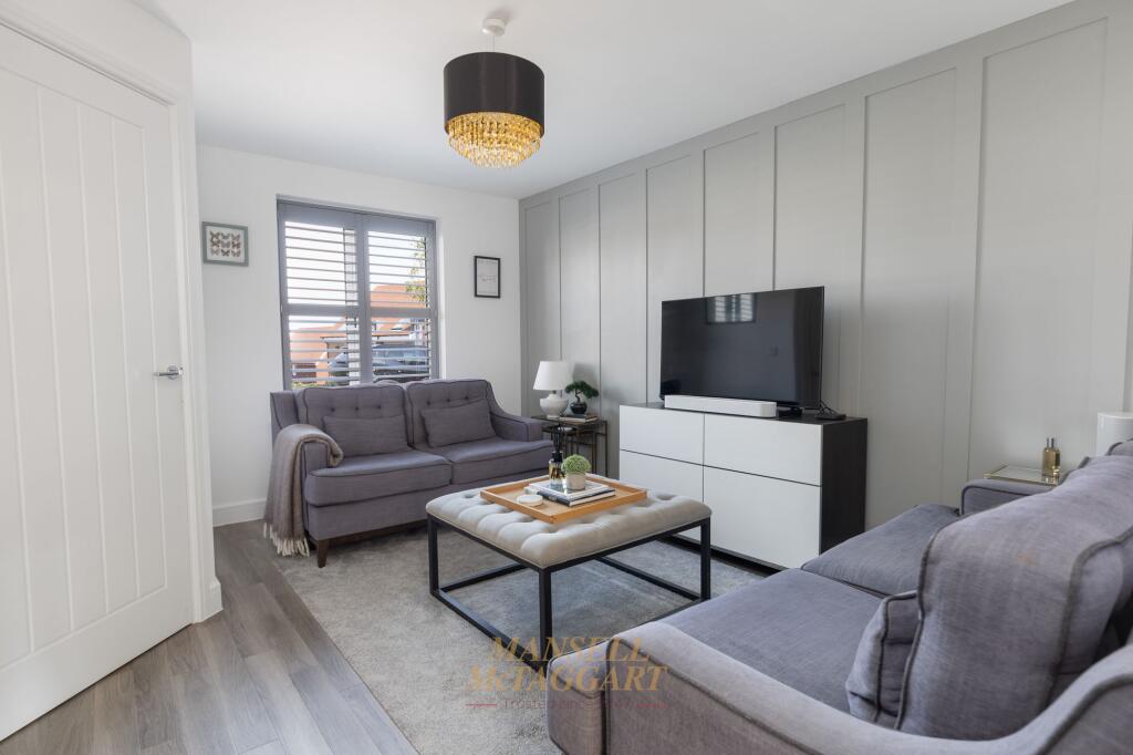 House in Redhill - View 3