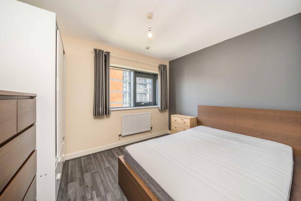 Apartment in London - View 5