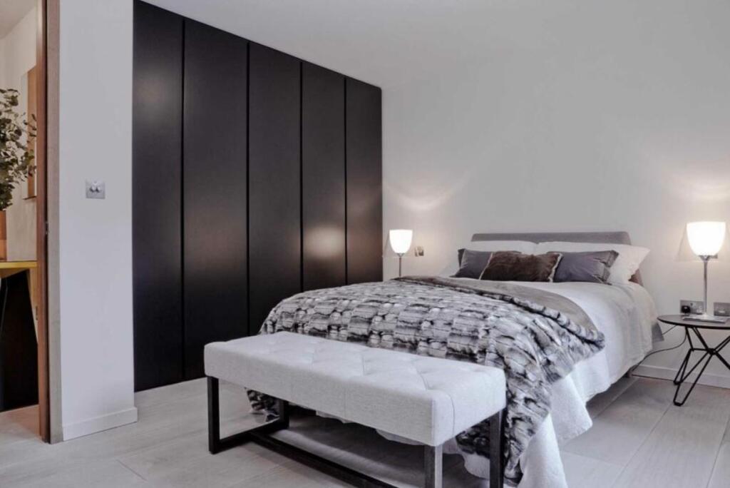 Apartment in London - View 2