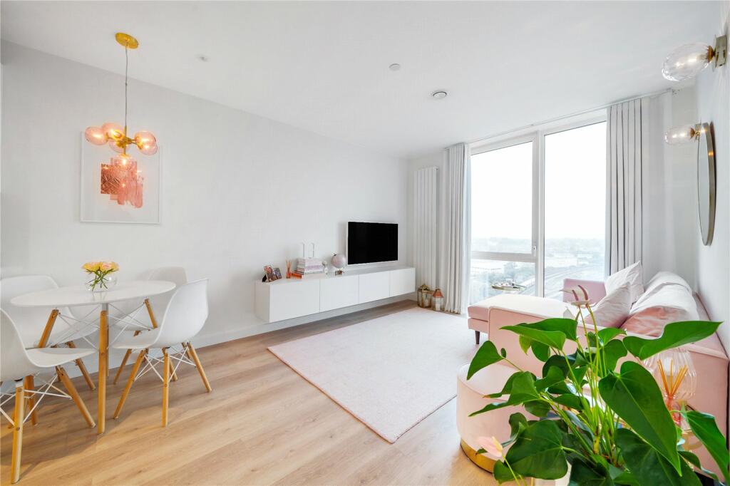 Main image of property: Bollo Lane, Acton, W4