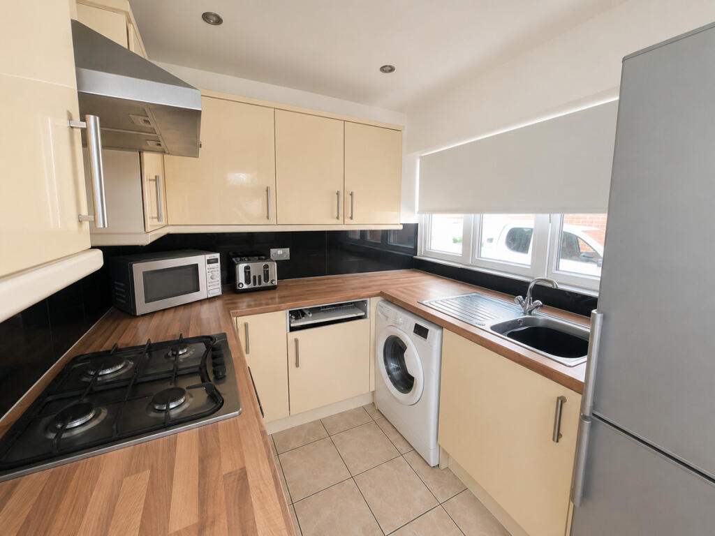 House in Wolverhampton - View 4