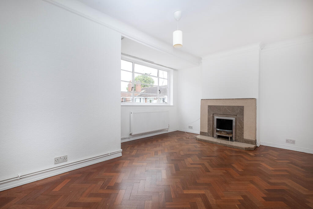 Apartment in London, Royal Borough of Kingston upon Thames - View 4